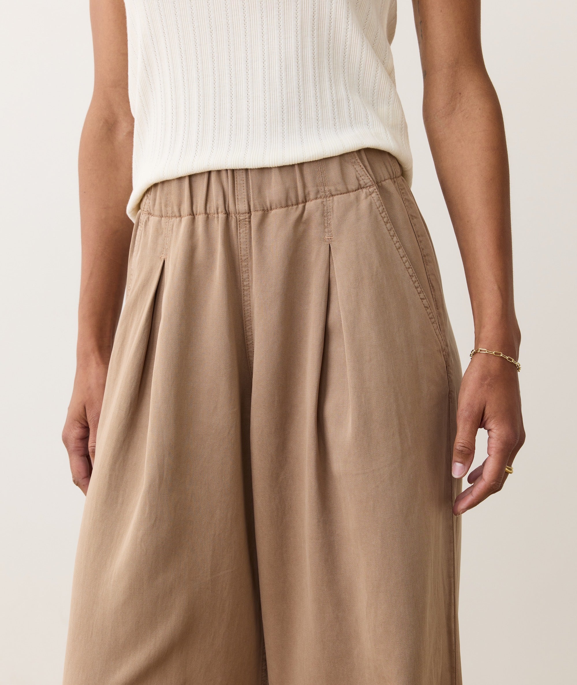 Allison Pleated Wide Leg Trouser - Image 5
