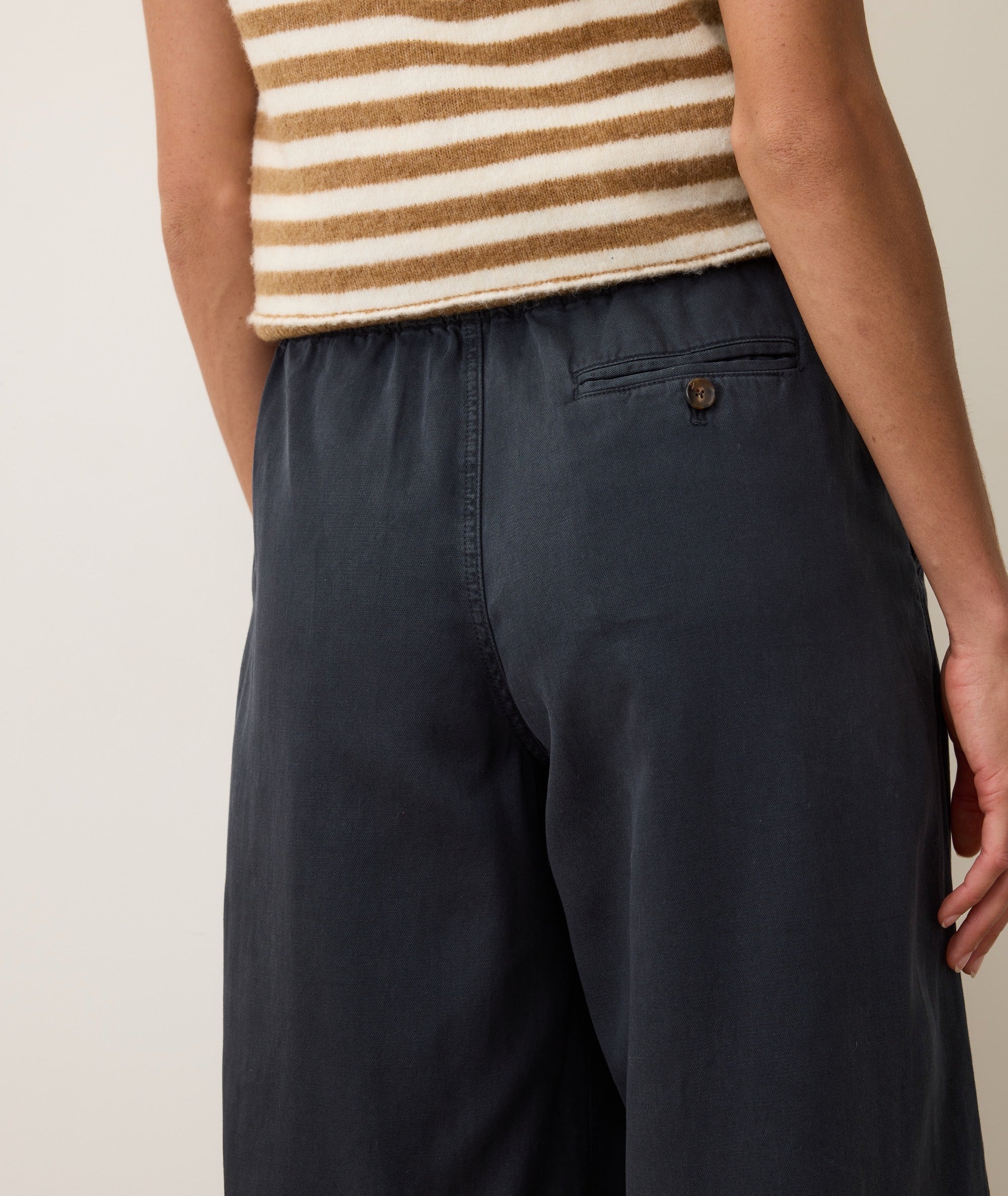 Allison Pleated Wide Leg Trouser - Image 10