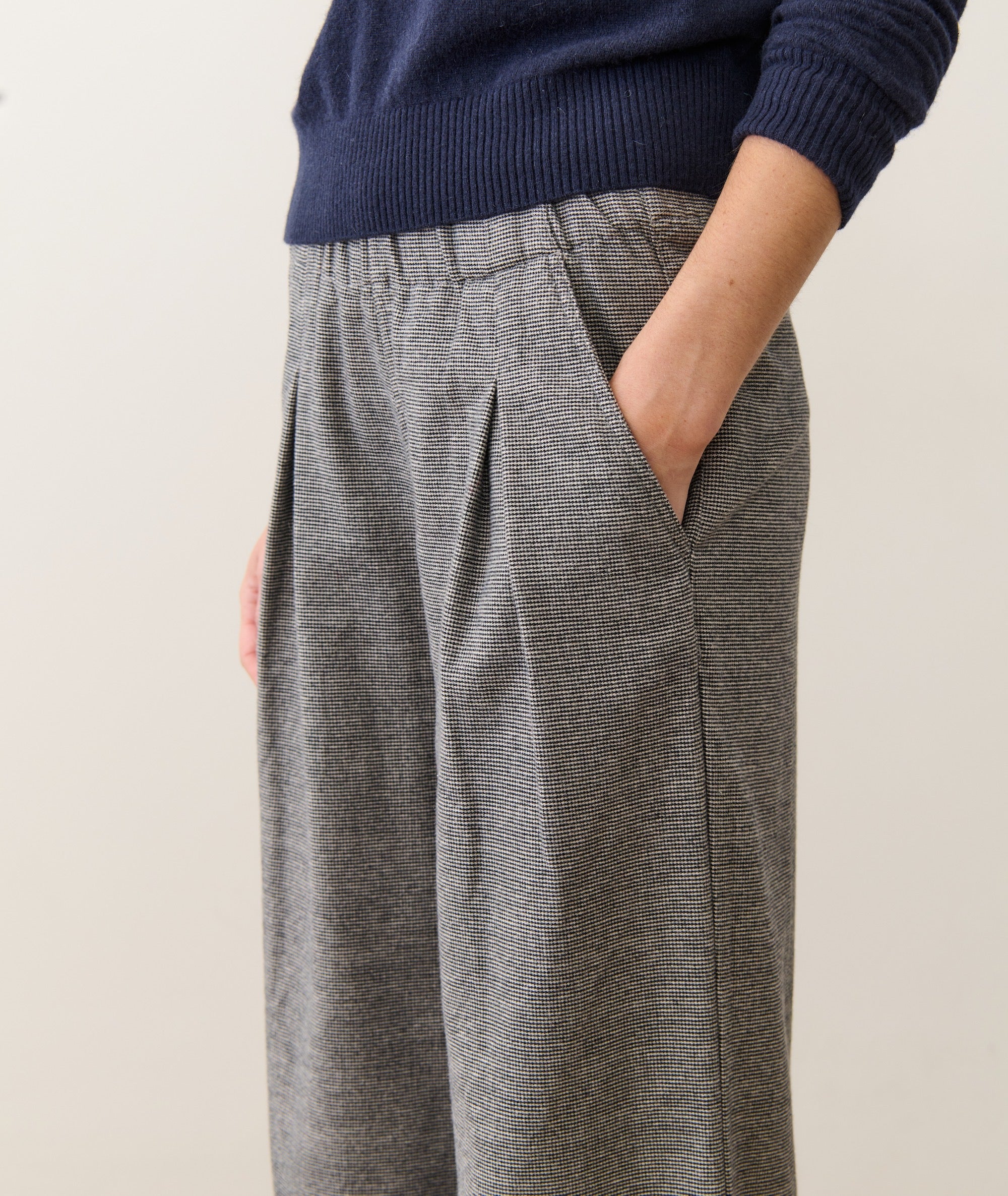 Allison Pleated Wide Leg Trouser - Image 5