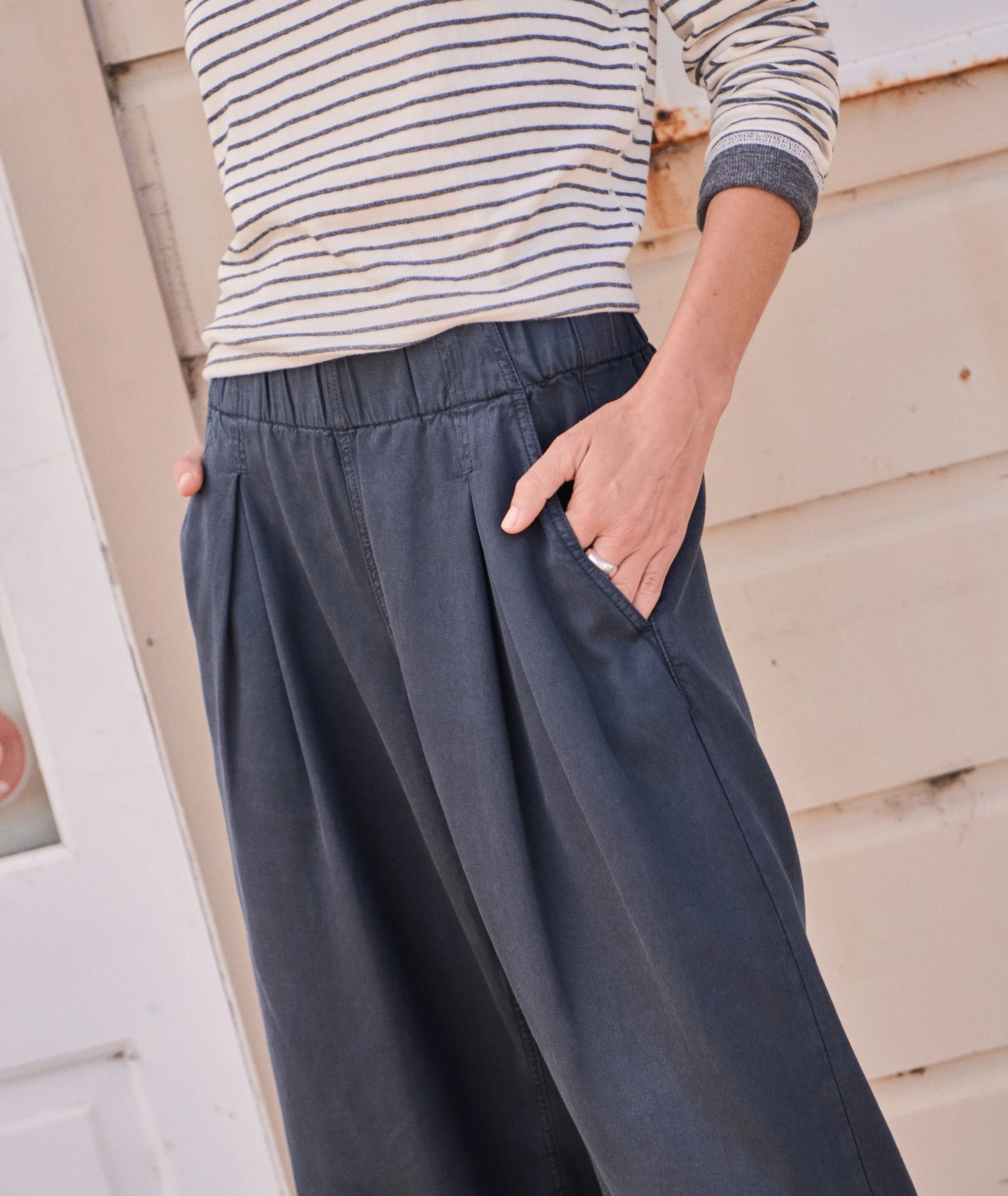 Allison Pleated Wide Leg Trouser - Image 6