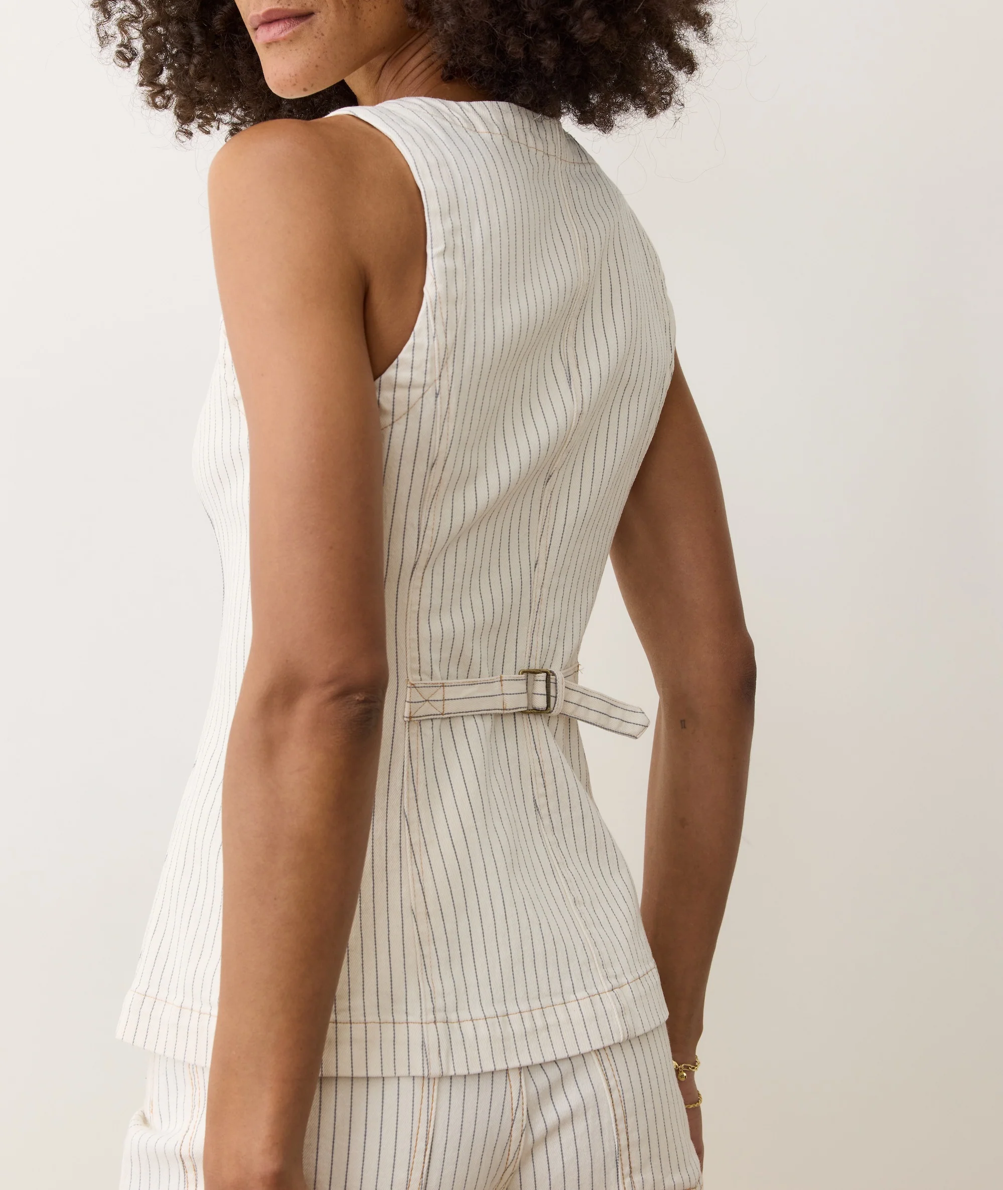 Charlie Longline Vest - Image 7
