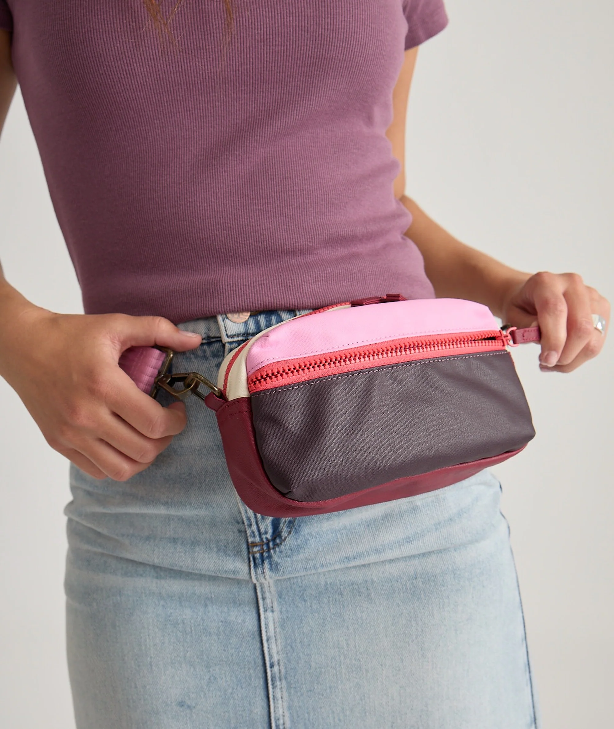 Colorblock Fanny Pack - Image 2