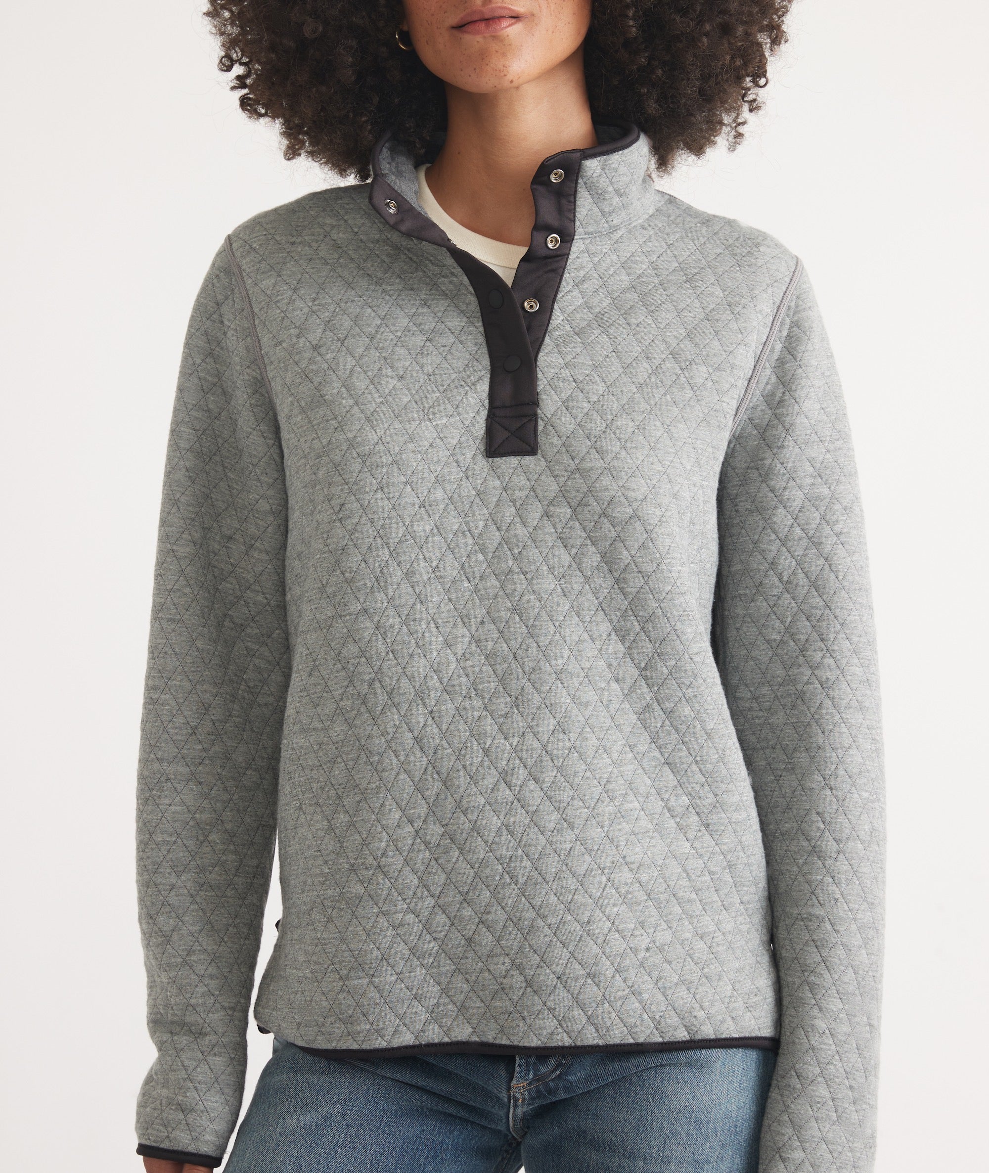 Women's Reversible Corbet Pullover in Charcoal/Mid Heather Grey - Image 7