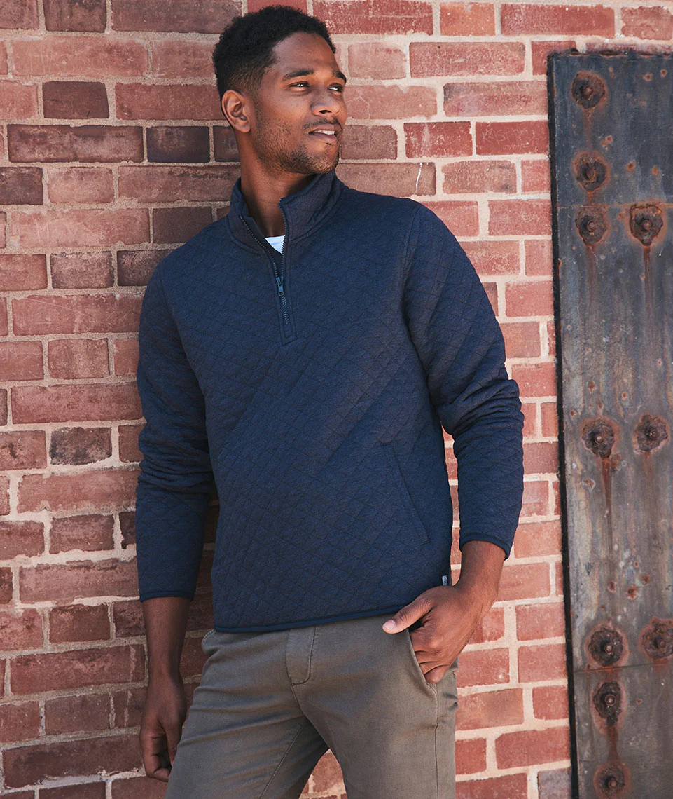 Men's Corbet Quarter Zip Pullover in Navy - Image 2