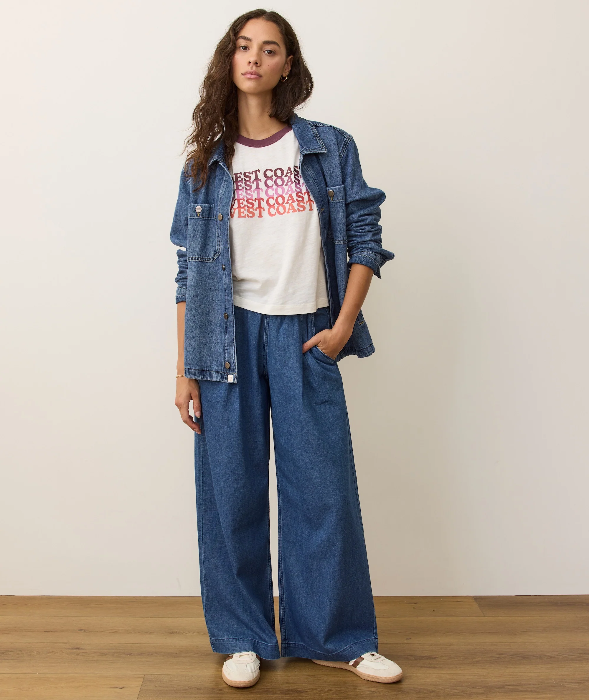 Graphic Cropped Tee - Image 7