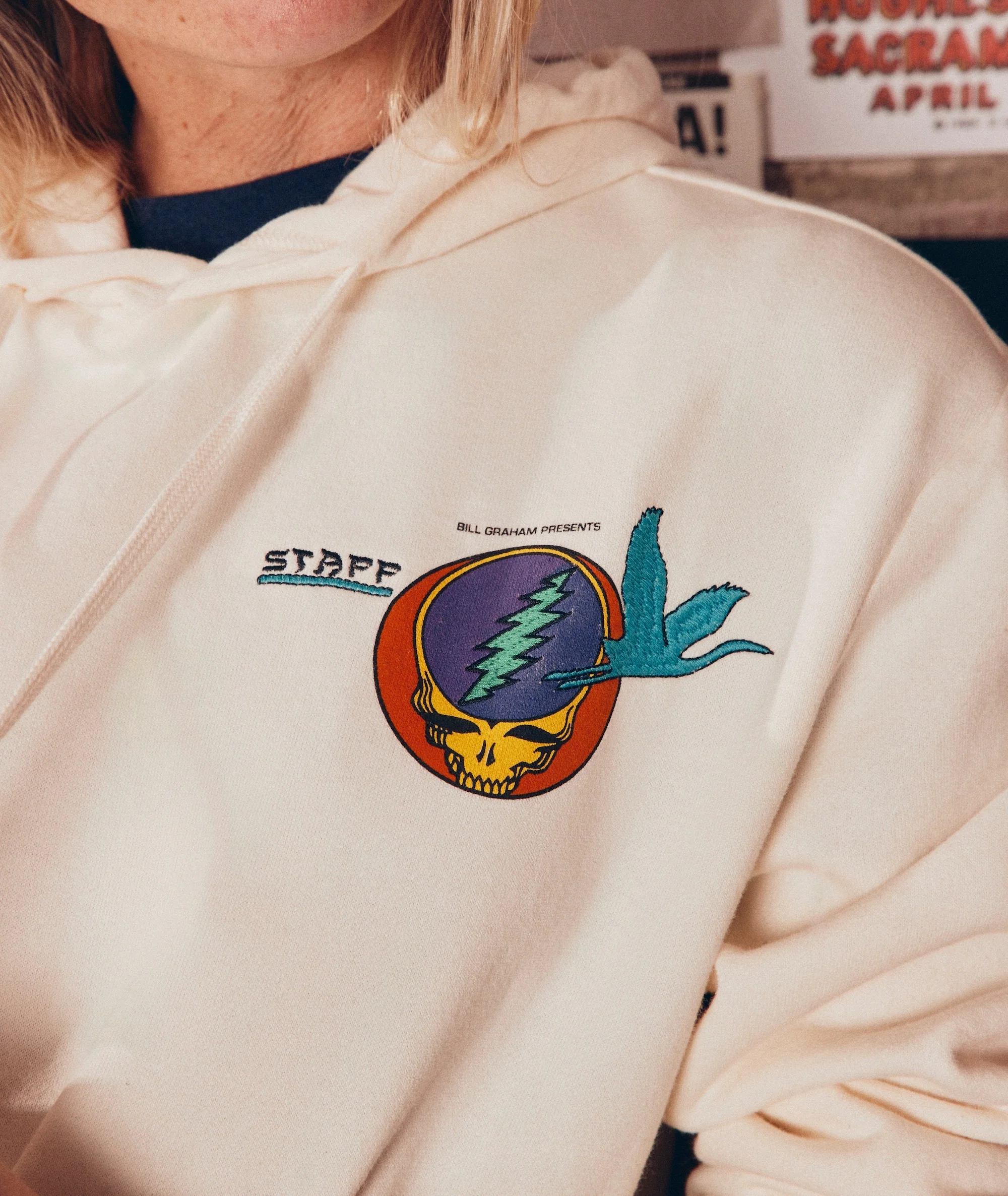 Grateful Dead Shoreline Amphitheatre Unisex Hoodie - Image 4