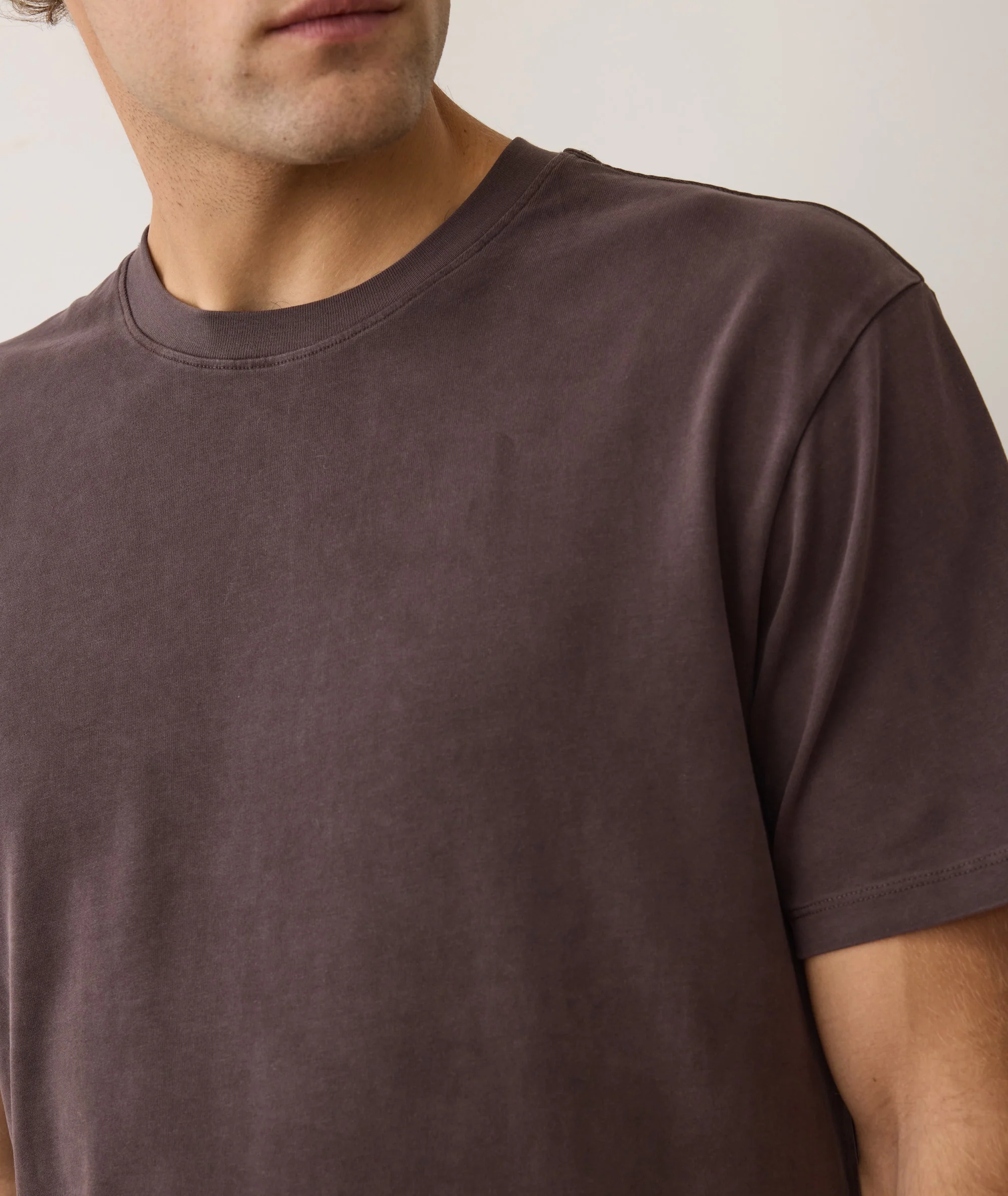 Men's Luxe 250 Tee in Coffee - Image 4