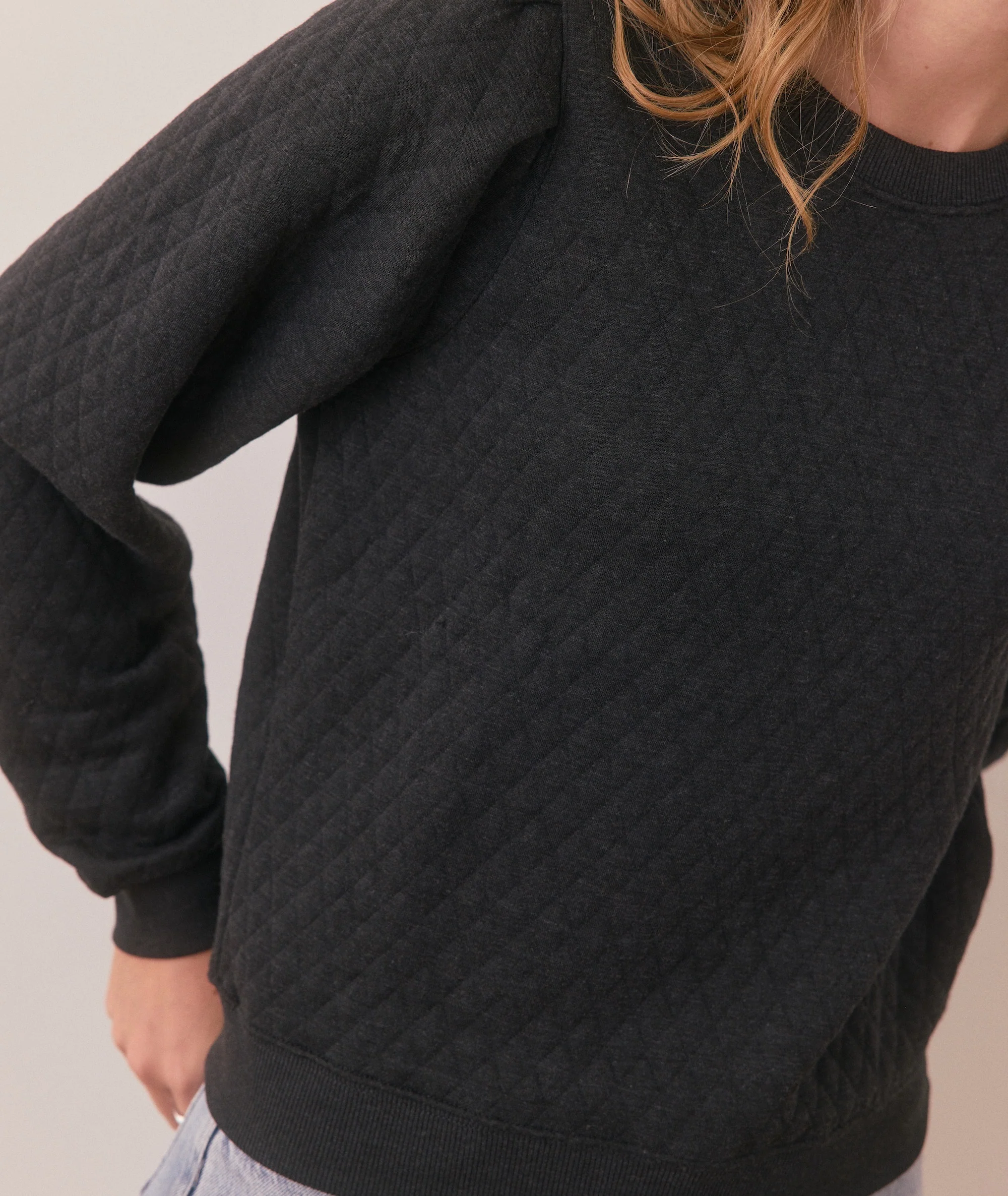Women's Corbet Quilted Puff Sleeve Crewneck in Charcoal - Image 3